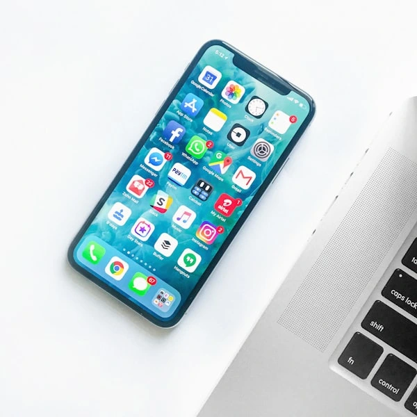 Best Best Mobile App Development Service - Illuminator Global technologies Technologies